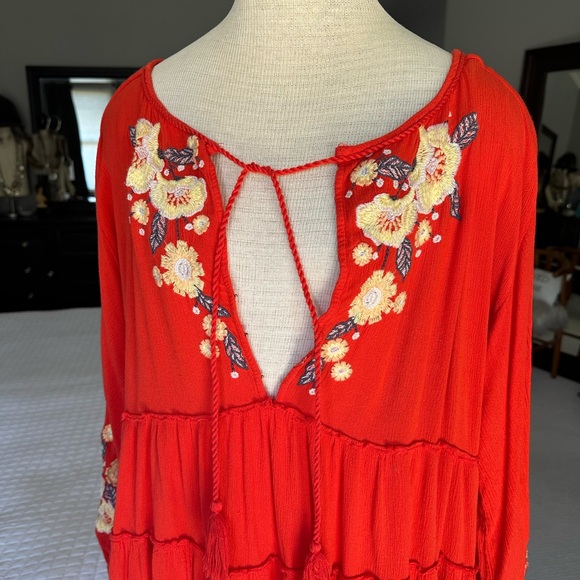 Free People floral embroidered dress, size large - Picture 6 of 14
